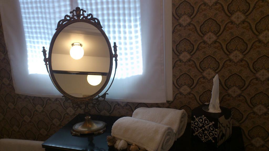 Chambres D'Hotes La Fontaine Espalion Rom bilde